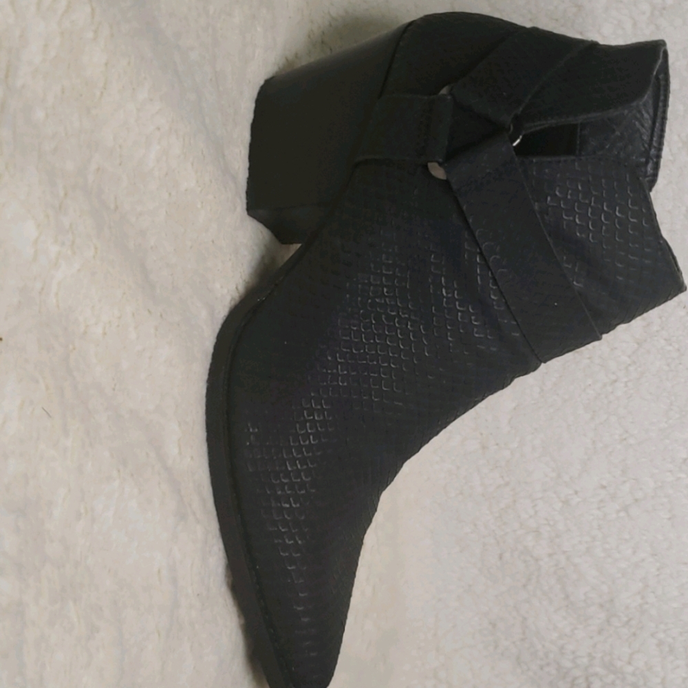 Arider booties